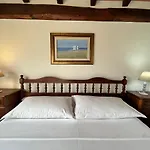Casa Del Pino ボルゴ・ア・ブッジャーノ