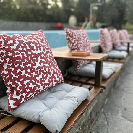 Casa Del Pino Bed & Breakfast Borgo a Buggiano