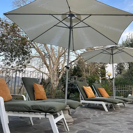 Casa Del Pino Bed & Breakfast 4*