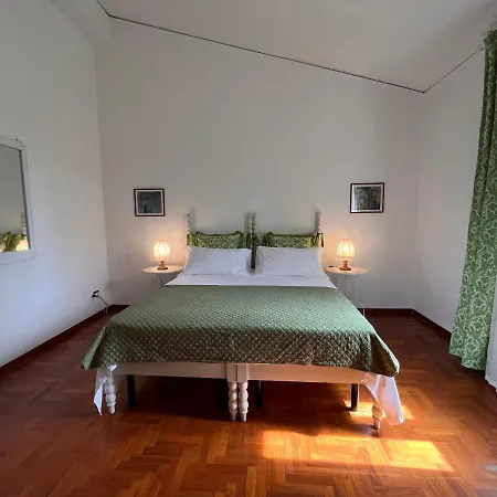 Casa Del Pino Bed & Breakfast