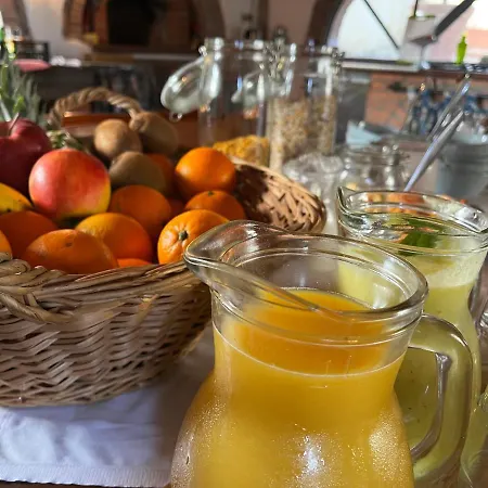 Casa Del Pino Bed & Breakfast